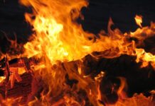 Jaka powinna być dobra podpałka do grilla?