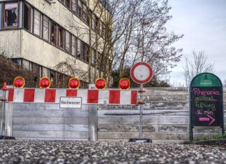 Jak sprawdzić szczelność lampy?