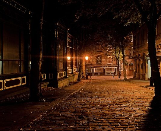 Jak podłączyć lampę LED bez uziemienia?