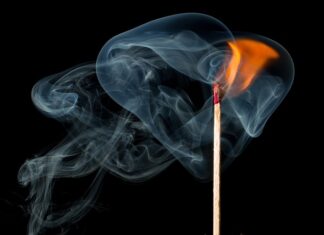 Jak długo może być włączony zapłon w samochodzie? Jak długo może być włączony zapłon w samochodzie?